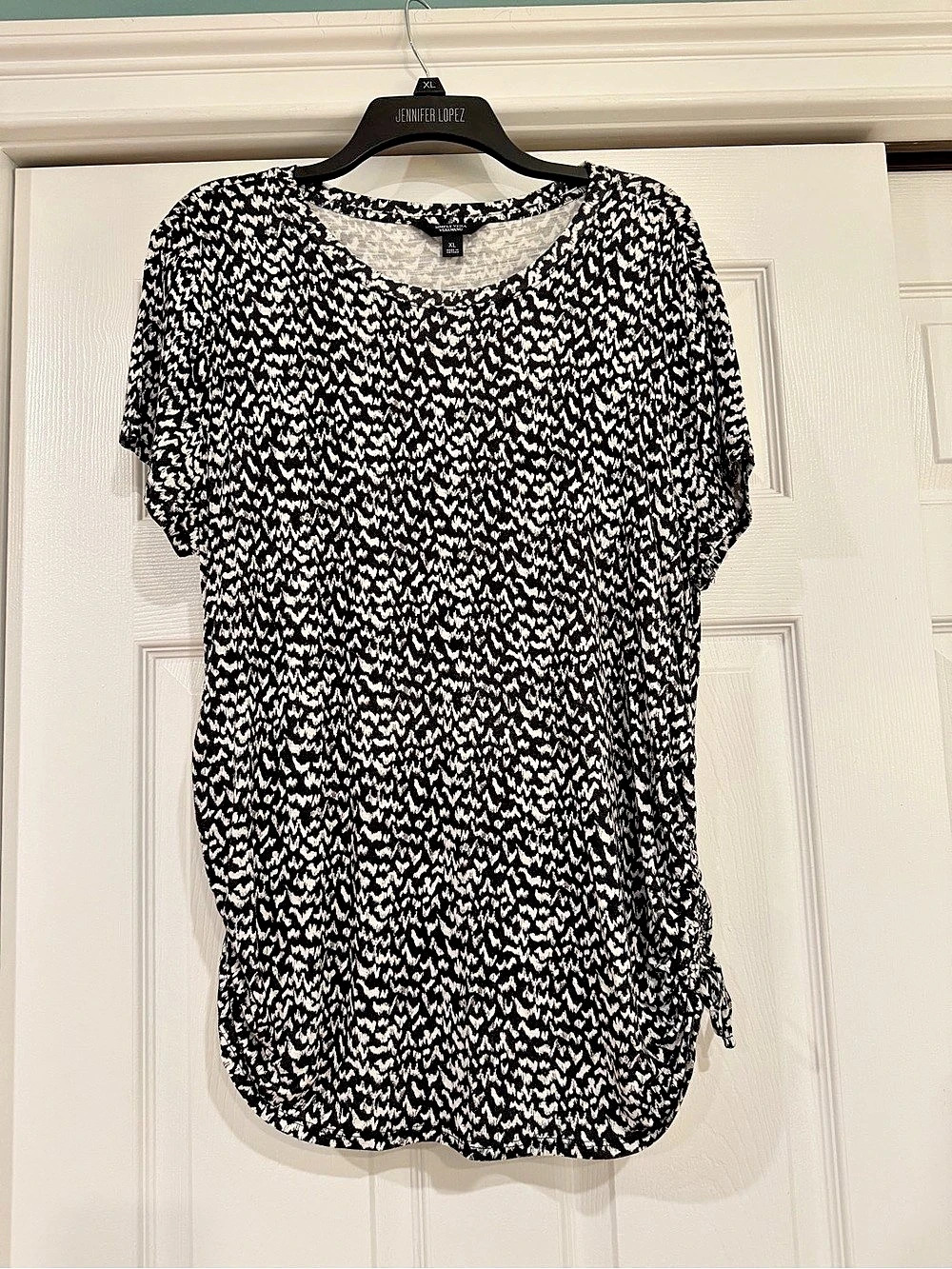Simply Vera Wang women’s Abstract Print Tunic in Black & White Size XL